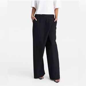 NWT KBB by Kahlana Black Crossover Waist Wide Leg Pants • Size 0
